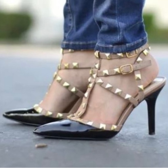 BCBGeneration Darron Two-Tone Patent Studded Pump, Size 6.5 - Picture 2 of 6